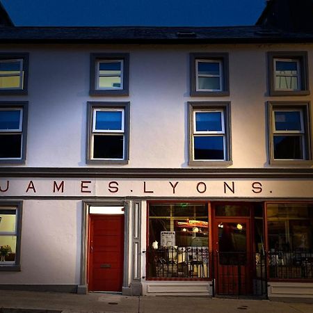 'James Lyons' The Old Main St Баллихонис Экстерьер фото
